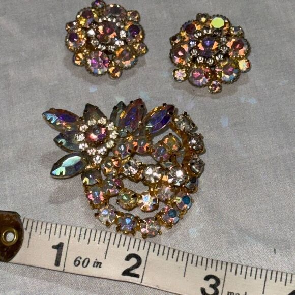 Vintage Estate Unsigned Brooch And Earrings Set Aurora Borealis And Rhinestones - Picture 1 of 13